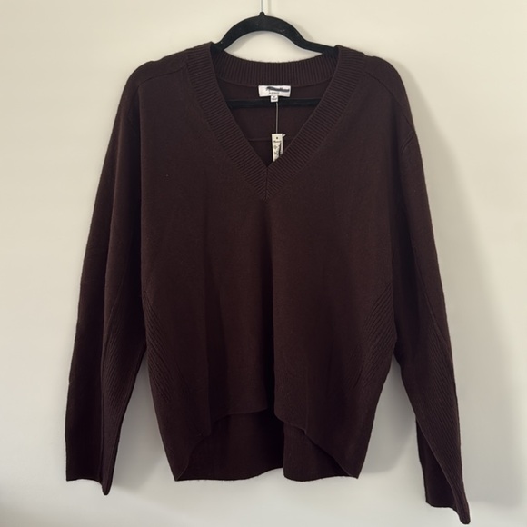 Madewell Cashmere V-Neck Sweater - Picture 3 of 6